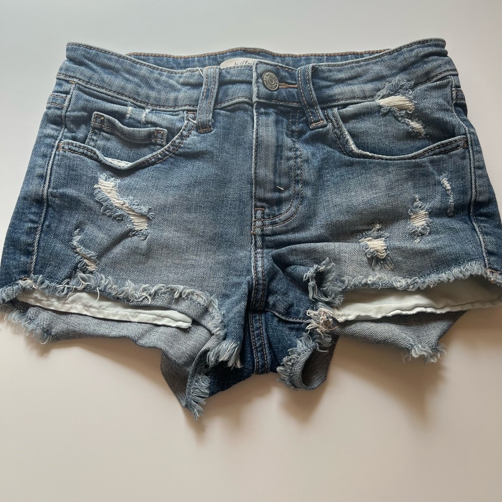 Willow & Root Mid Rise Stretch Denim Raw Hem Destressed Light Wash Shorts Sz23